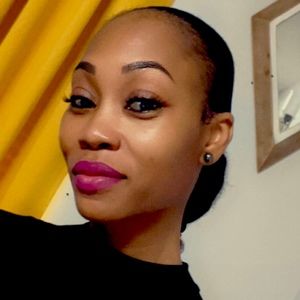 Meet your Posher, Kenisha